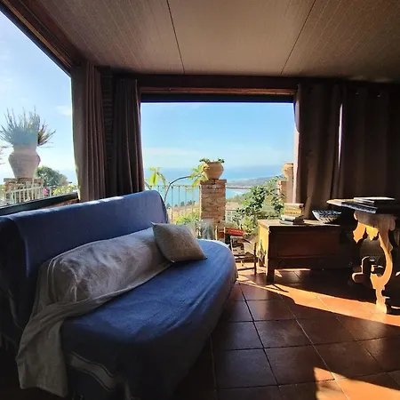 La Casa Nell'aria Casa Scacciapensieri Taormina